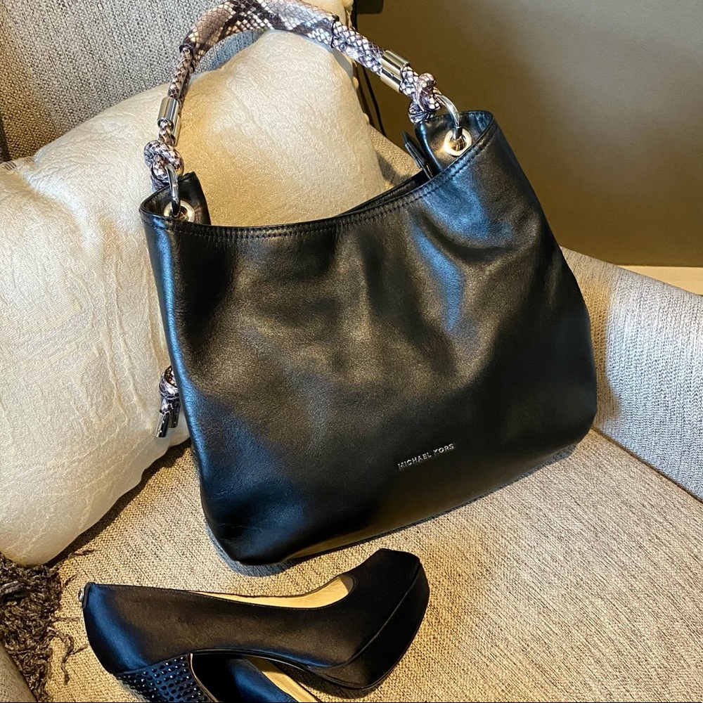 NEW Michael Michael Kors “Isabel” Large Black Convertible Shoulder/Crossbody Bag